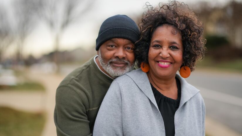 Adultos de 55 a 65 anos: cerca de 30 ml por quilo / Pixabay
