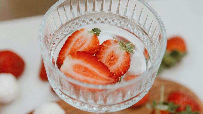 Morango: Baixíssimo em calorias e rico em fibras, é o lanche perfeito para quem quer se refrescar sem pesar na dieta de verão/Pexels