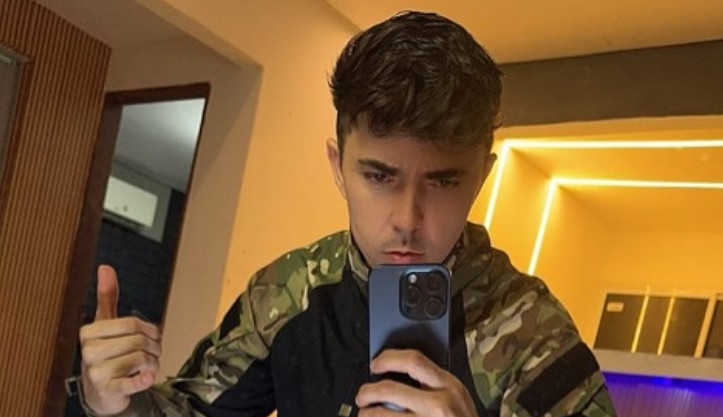 Jadeson Gomes é a voz por trás da voz da 'Fernanda' / Instagram