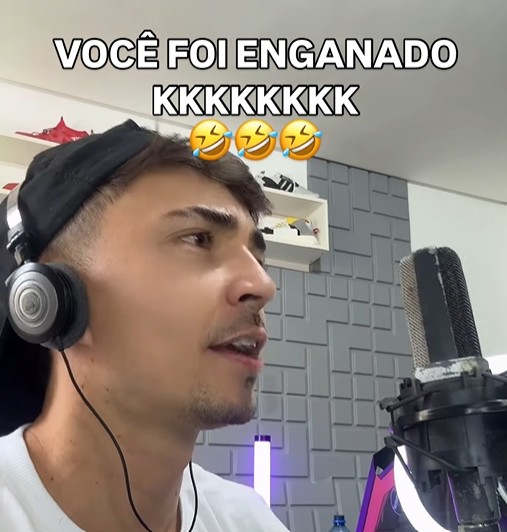 Muito talentoso, ele não faz nenhum esforço extra para produzir a voz da mulher doce / Instagram