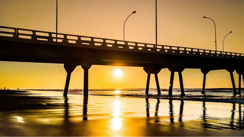 A Praia Agenor de Campos (onde fica a plataforma) é o ponto de encontro dos surfistas / Divulgação/PMM