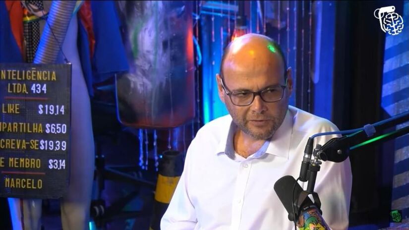 Marcelo chegou a se apresentar no podcast Inteligência LTDA, recentemente (Reprodução/Youtube)
