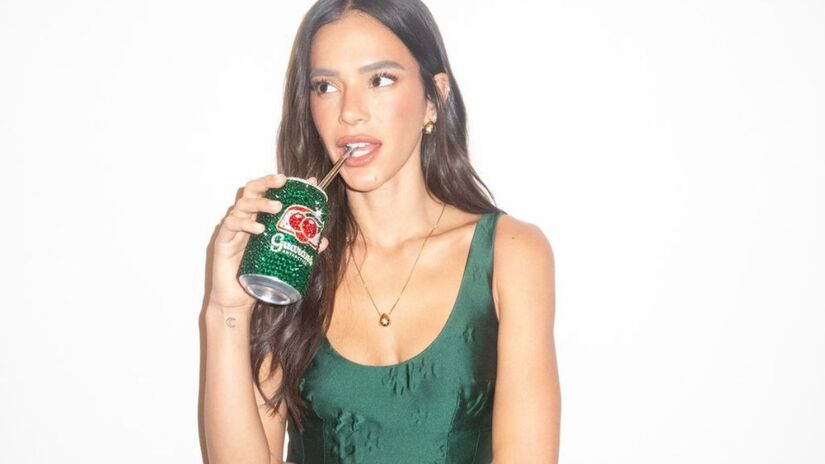 Bruna Marquezine: A análise aponta um ano de movimento e instabilidade positiva. Mudanças de rumo, novas experiências e possíveis alterações na vida pessoal ganham destaque. A atriz pode surpreender com escolhas fora do padrão esperado/Reprodução/Instagram