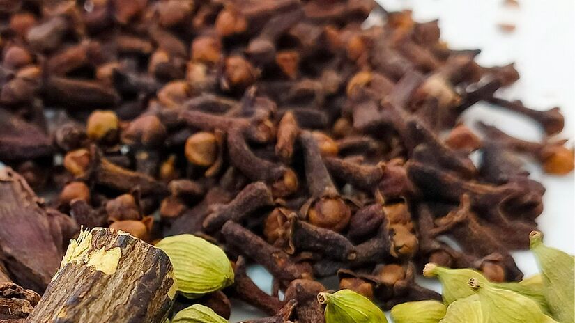 A especiaria chegou à Europa por rotas comerciais complexas que ligavam Oriente e Ocidente / Pixabay