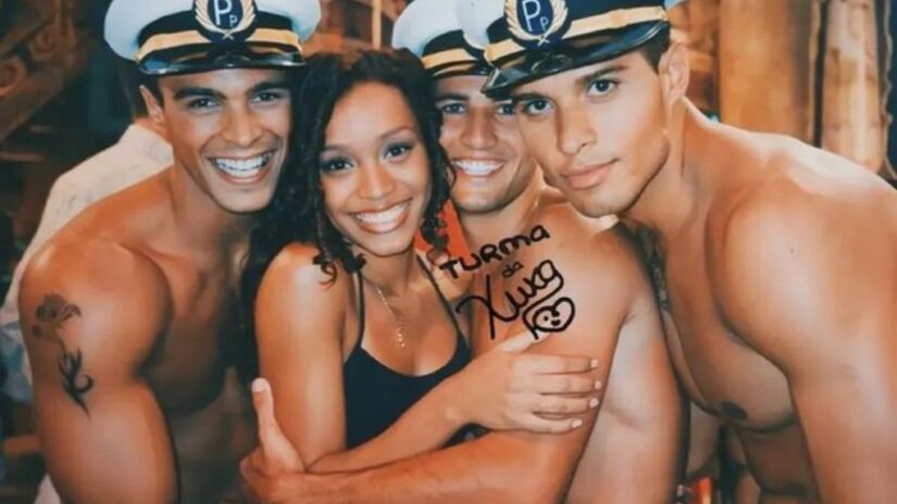 O programa consagrou Xuxa em uma nova fase da carreira, mais voltada ao entretenimento pop e à música, reunindo grandes artistas nacionais e internacionais/Reprodução