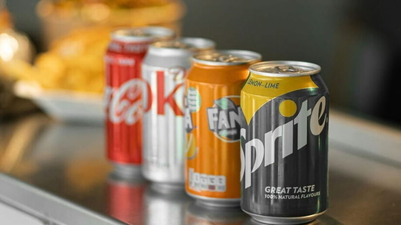 O perigo por trás do gole gelado: açúcar, aditivos e ácido fosfórico fazem do refrigerante um vilão silencioso. Melhor apostar em sucos naturais ou água com gás/Pexels