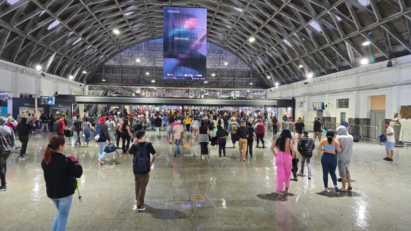 O aumento da demanda nesses modais torna a circulação ainda mais lenta e instável / Léo Silva/@leozim_fotografias