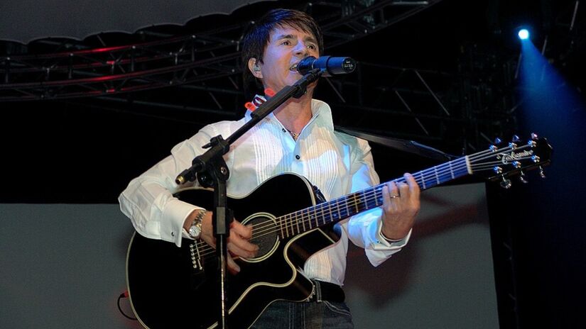 Durval de Lima, o Xororó. O nome faz referência a uma das aves mais emblemáticas da fauna brasileira, conhecida por ser mais ouvida do que vista em meio à vegetação / Sérgio (Savaman) Savarese/Wikimedia Commons