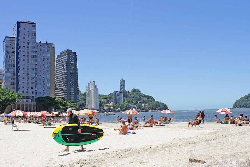 De praias tranquilas a marcos hist&oacute;ricos, S&atilde;o Vicente mostra que &eacute; poss&iacute;vel viver cultura, lazer e boa gastronomia em um s&oacute; dia/Divulga&ccedil;&atilde;o