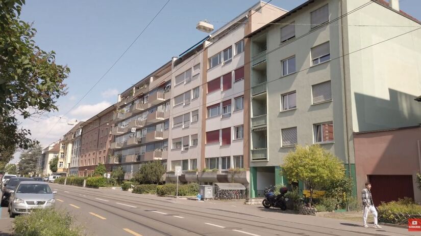 Ruas arborizadas, transporte eficiente e moradia regularizada mostram que a realidade urbana suíça está longe do conceito de "favela" usado de forma equivocada nas redes sociais