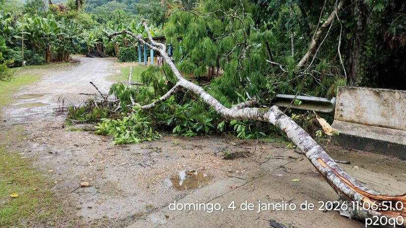 Dia 04 - Ponte da Caçadinha, Rio do Peixe - via / Defesa Civil
