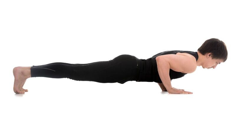 Praticar flexões regularmente melhora a estabilidade do tronco e a postura corporal / Pixabay