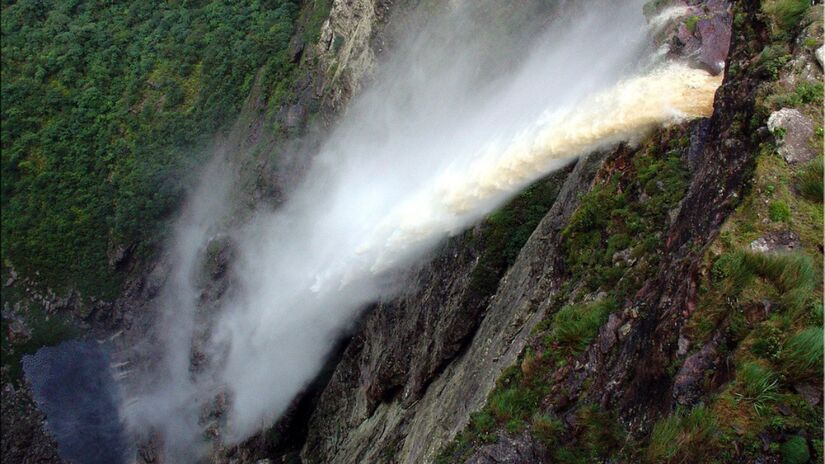 Cachoeira da Fumaça (Palmeiras, Bahia) / r m/Wikimedia Commons