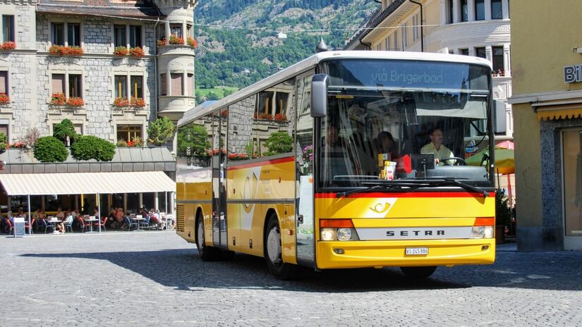 Tecnologias limpas em ônibus ajudam a melhorar a qualidade do ar em corredores urbanos movimentados / Pixabay