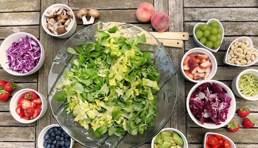 Em um mundo marcado pelo consumo constante de alimentos, o jejum de 36 horas adotado por Rishi Sunak chama aten&ccedil;&atilde;o e divide opini&otilde;es entre especialistas/Pixabay