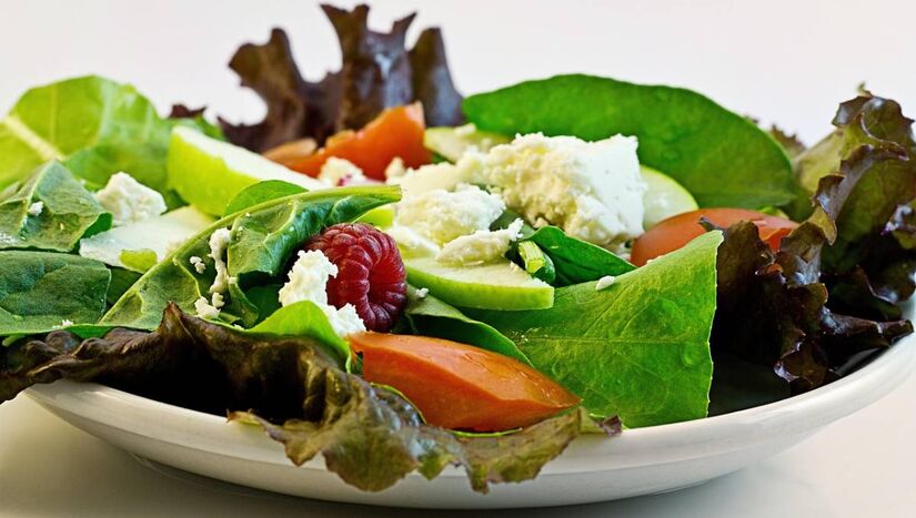 Apesar dos poss&iacute;veis benef&iacute;cios metab&oacute;licos, m&eacute;dicos alertam para riscos como perda de massa muscular e fadiga sem acompanhamento profissional/Pixabay