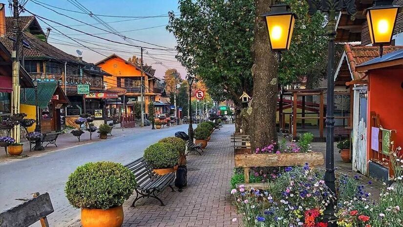 Trilhas e mirantes oferecem vistas panorâmicas das montanhas da serra mineira. Divulgação/Prefeitura Camanducaia
