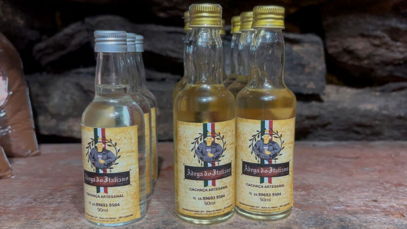 Localizada na Fazenda Santa Izabel, no bairro do Fabricio, produz vinhos, licores e cachaças com técnicas herdadas de imigrantes italianos. Isabella Fernandes/DL