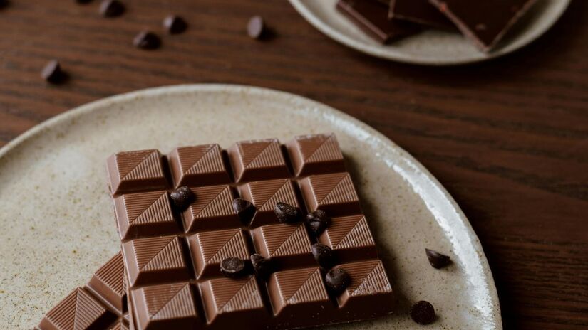 Estudos indicam que chocolates com ao menos 70% de cacau podem contribuir para a saúde cardiovascular e o bem-estar/Pexels