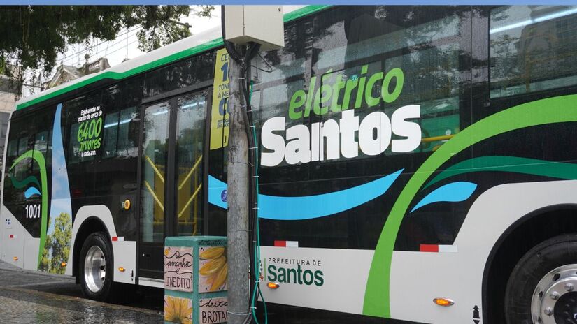 O novo ônibus 100% elétrico de Santos tem autonomia de 220km e ar-condicionado em toda a frota. /Rena Lousada