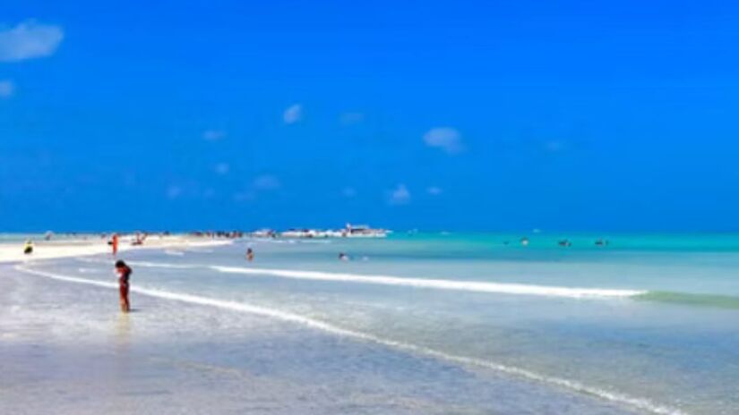 Dependente da maré  A travessia é possível apenas em dias de maré extremamente baixa, conforme a tábua de marés/AgenciaMaragogi