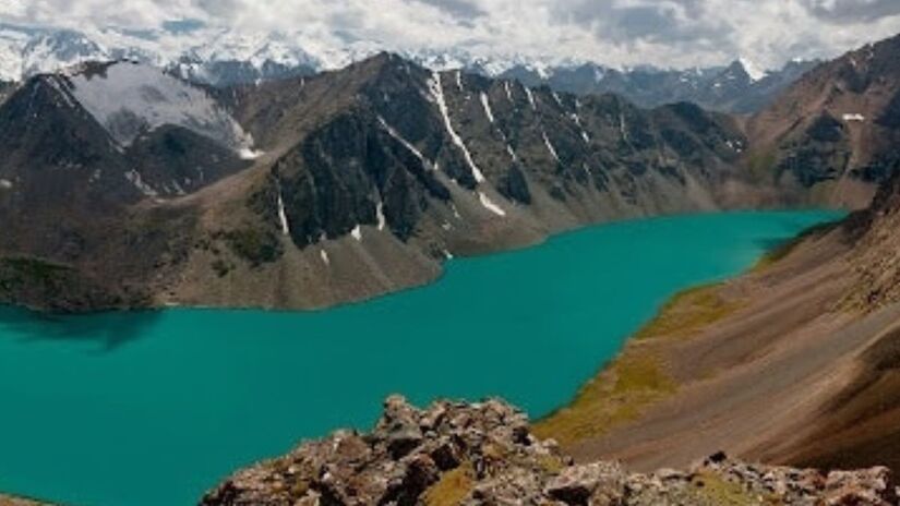 Necrópole islâmica ameaçada pela erosão foi parcialmente resgatada para análises antropológicas e preservação histórica.Foto de Anders Hakstun