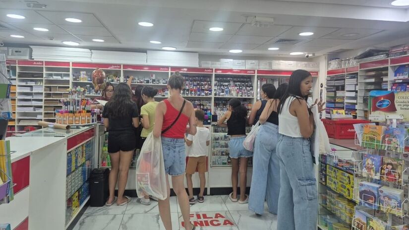 Papelarias do Litoral Paulista registram aumento expressivo nas vendas em janeiro, com crescimento acima de 10%, segundo a CDL Santos Praia/ CDL