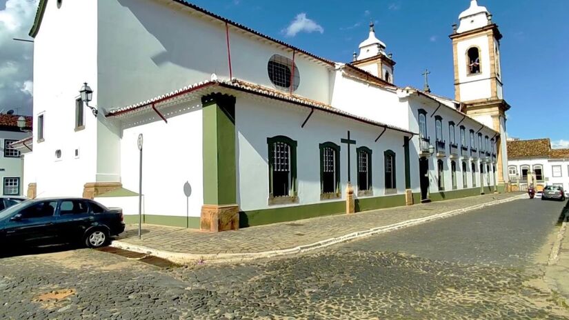 O município possui um setor industrial consolidado, com destaque para as áreas têxtil, metalúrgica e alimentícia