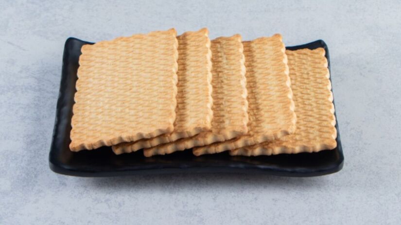 As quatro "orelhas" nos cantos representam as estações, transformando o biscoito em um calendário comestível. /Freepik