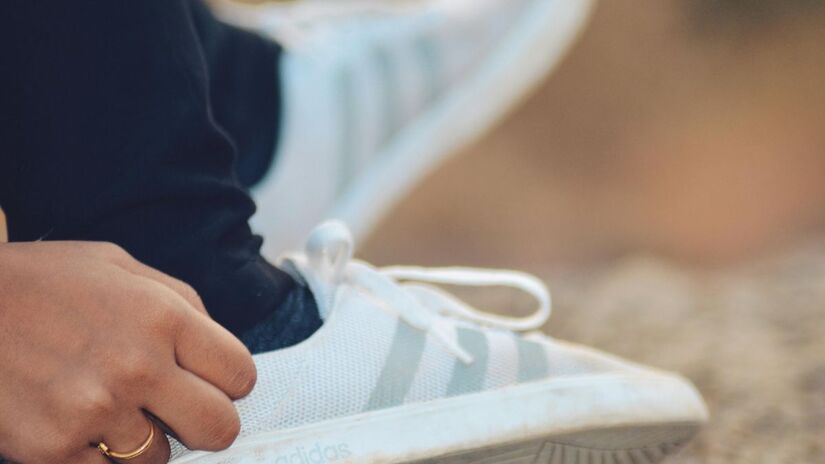 Analistas de moda apontam o Superstar como investimento versátil para o guarda roupa/Pexels