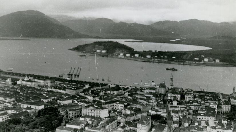 Outra obra de engenharia que mudou a geografia de Santos foi o aterramento da área de Paquetá-Outeirinhos / Wikimedia Commons/Oblt. z. S. Leopold Schuhmacher