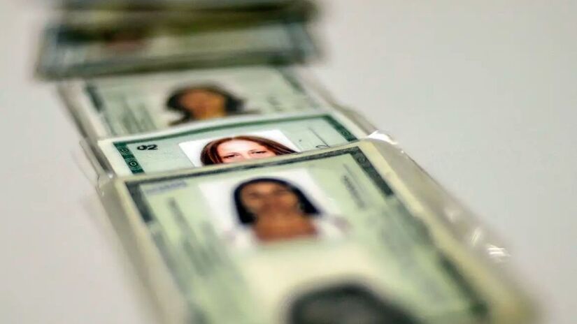 A primeira via da CIN é gratuita, tanto na versão física quanto na digital/Marcello Casal Jr./Agência Brasil