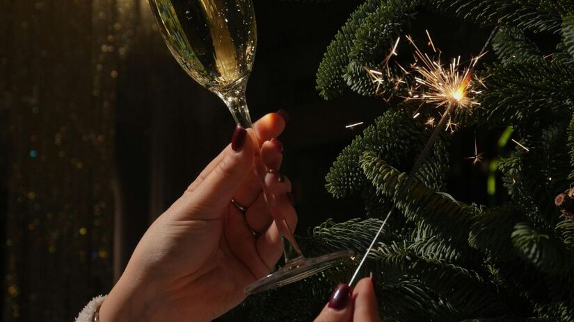 Desmontar a árvore nesta terça-feira simboliza o encerramento de um ciclo e a abertura energética para as metas e desafios do novo ano /Pexels