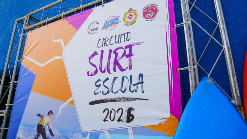 A clínica integra as ações do Projeto Surf Escola, desenvolvido pela ONG Esporte Vida desde 2015 / Divulgação/PMM