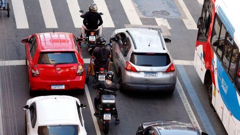 As alterações acompanham outras medidas recentes voltadas à flexibilização do processo de habilitação/Tânia Rêgo/Agência Brasil