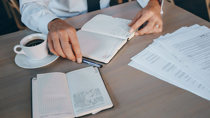 O açúcar também interfere nos benefícios do café, embora de forma mais moderada. Freepik