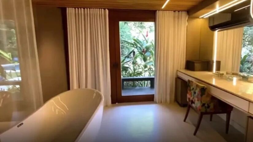 O im&oacute;vel fica no Itanhang&aacute;, bairro nobre da Zona Oeste da capital carioca (Redes Sociais/Reprodu&ccedil;&atilde;o)