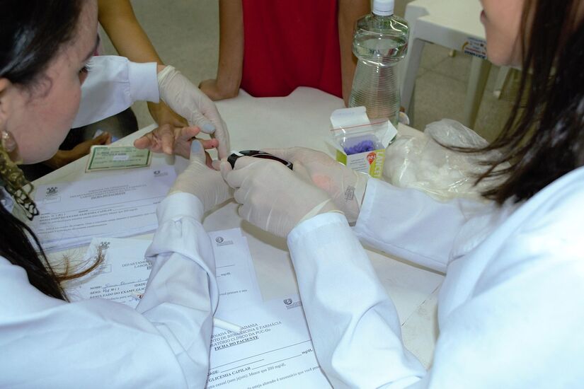 Antes do arroz ou do p&atilde;o, aposte em fibras. A ci&ecirc;ncia mostra que a sequ&ecirc;ncia da refei&ccedil;&atilde;o importa  e muito