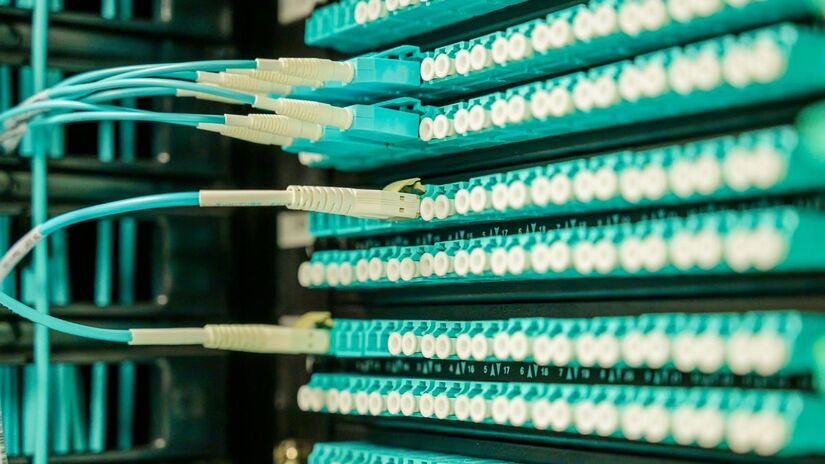 Internet de alta velocidade chega a áreas remotas do Norte através de cabos instalados sob a água/Pexels