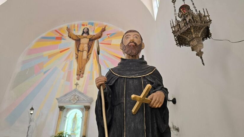 Divulgação & Paula Alves/PMG