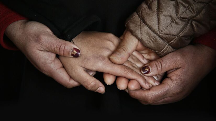 A herança que deveria garantir o futuro de uma criança de 12 anos foi destruída por quem deveria protegê-la. Nomeada guardiã legal, uma parente da família é acusada de "torrar" milhões de reais em jogos de azar junto com o companheiro, enfrentando agora um pedido de restituição integral/Unsplash