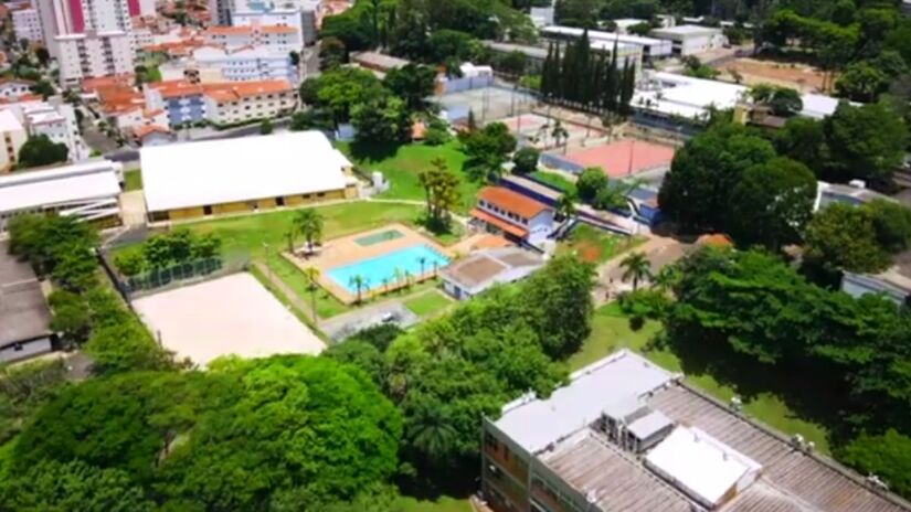 Cada unidade da USP define cursos, crit&eacute;rios do processo seletivo e cronograma: Interessados devem consultar as informa&ccedil;&otilde;es oficiais no site da universidade. Captura de tela/YouTube/Canal USP