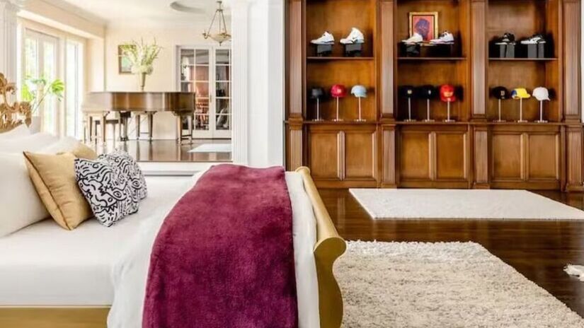 A parte interna disp&otilde;e de seis dormit&oacute;rios e sete banheiros (Peacock/Reprodu&ccedil;&atilde;o)