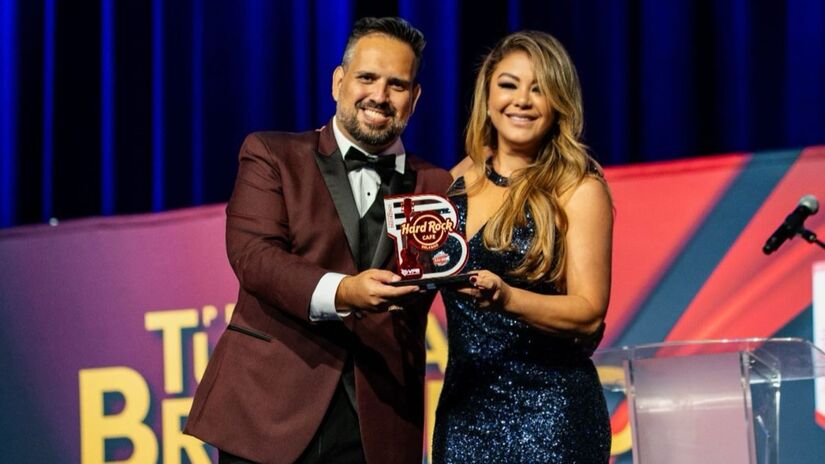 Fenômeno absoluto em 2003, a cantora Luka viu sua carreira decolar ao emplacar o hit 'Tô Nem Aí' na trilha sonora de Malhação. A música não apenas dominou as rádios brasileiras, como também alcançou o topo das paradas em diversos países da Europa, tornando-se um dos maiores sucessos de exportação da música pop nacional naquele período/Reprodução