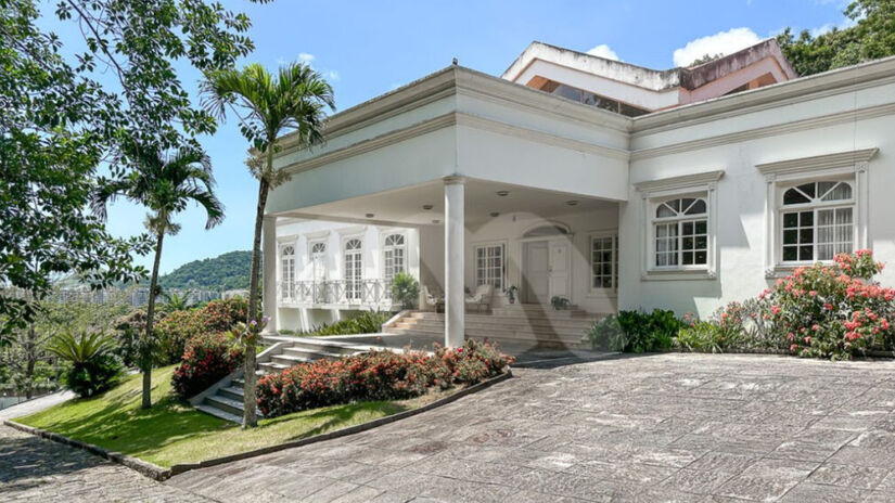 A mansão foi anunciada como uma propriedade "cinematográfica" pela corretora Muller Imóveis RJ / Divulgação/Muller Imóveis