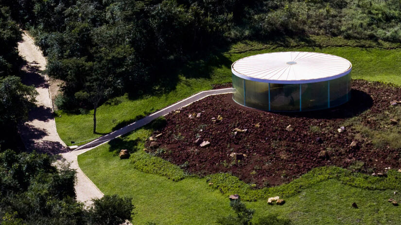 A presença de Inhotim marca o retorno do Brasil à lista / Inhotim/Marcelo Coelho