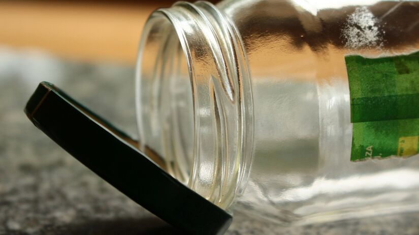 Reutilizar potes de vidro com tampa de metal reduz a gera&ccedil;&atilde;o de res&iacute;duos e o impacto ambiental / Pixabay