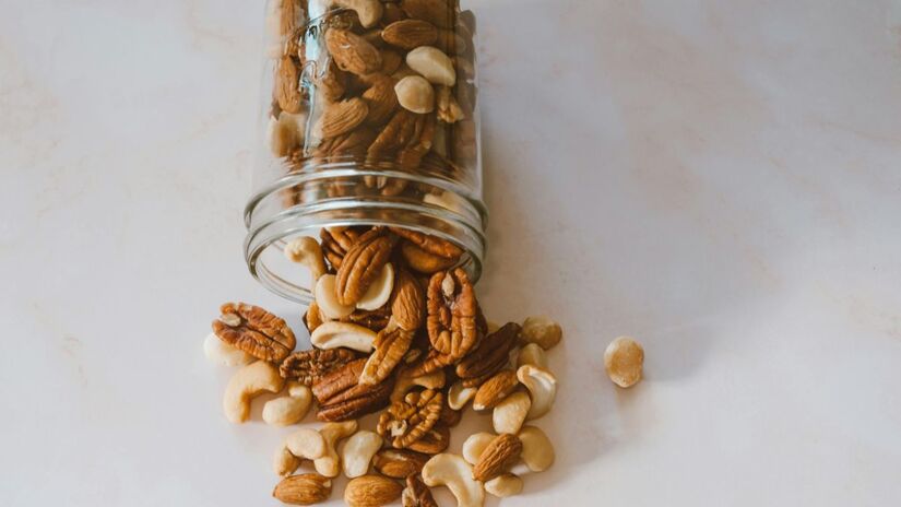 Apenas 5 a 8 unidades de macadâmia por dia são suficientes para reduzir o colesterol ruim e proteger o coração/Pexels