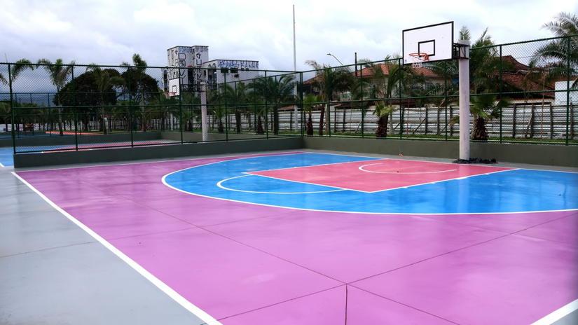 O projeto prioriza a acessibilidade e inclui uma área de atividades físicas ao ar livre projetada especialmente para o público idoso/Reprodução