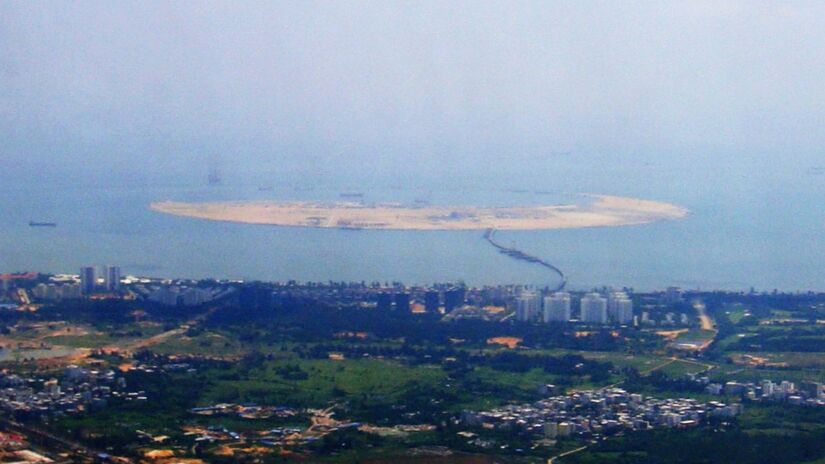 Ilha Artificial Nanhai Pearl, Hainan, China / Anna Frodesiak/Wikimedia Commons